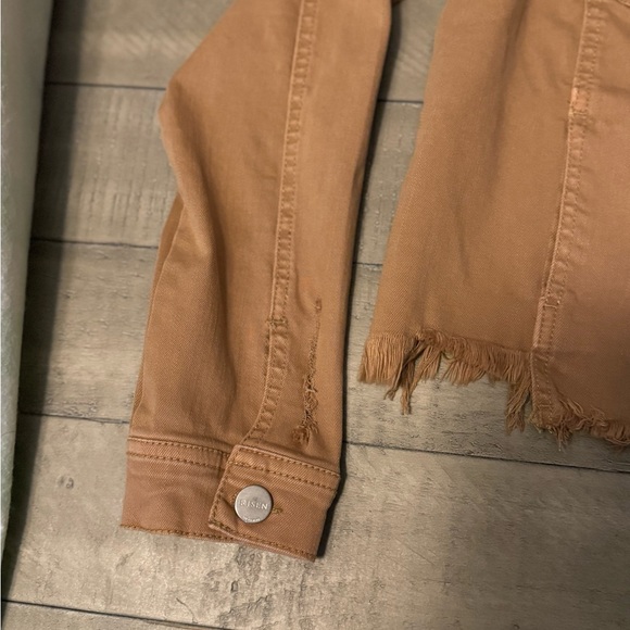 NWT- Risen Crop Distressed Denim Jacket, Sz. Medium - Picture 3 of 4